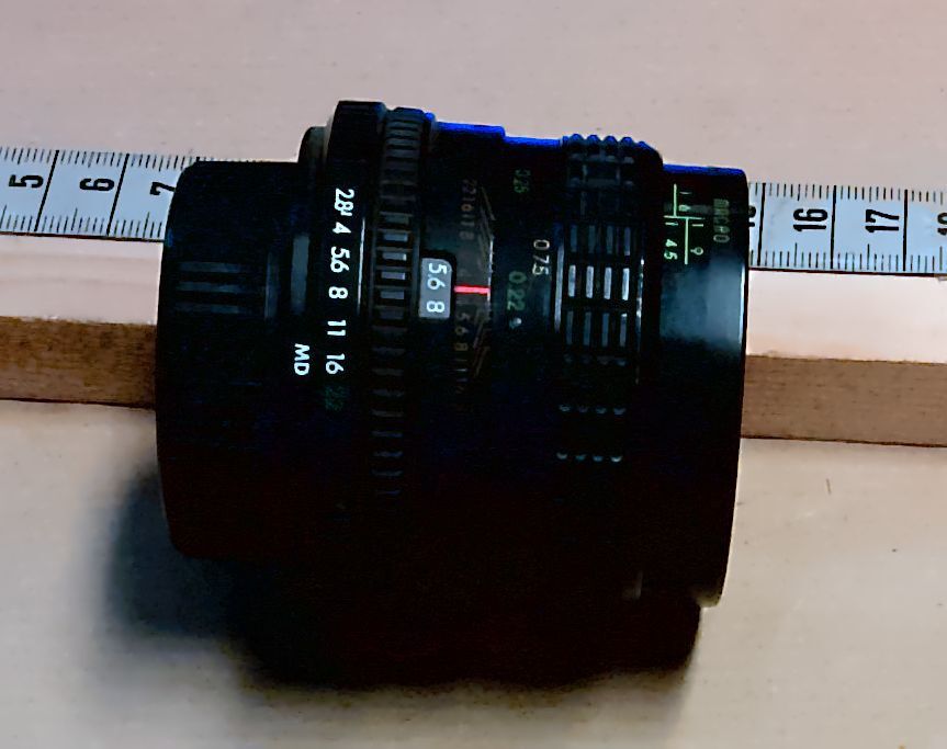Sigma Mini-Wide Objektiv 1:2,8 28 mm für Minolta