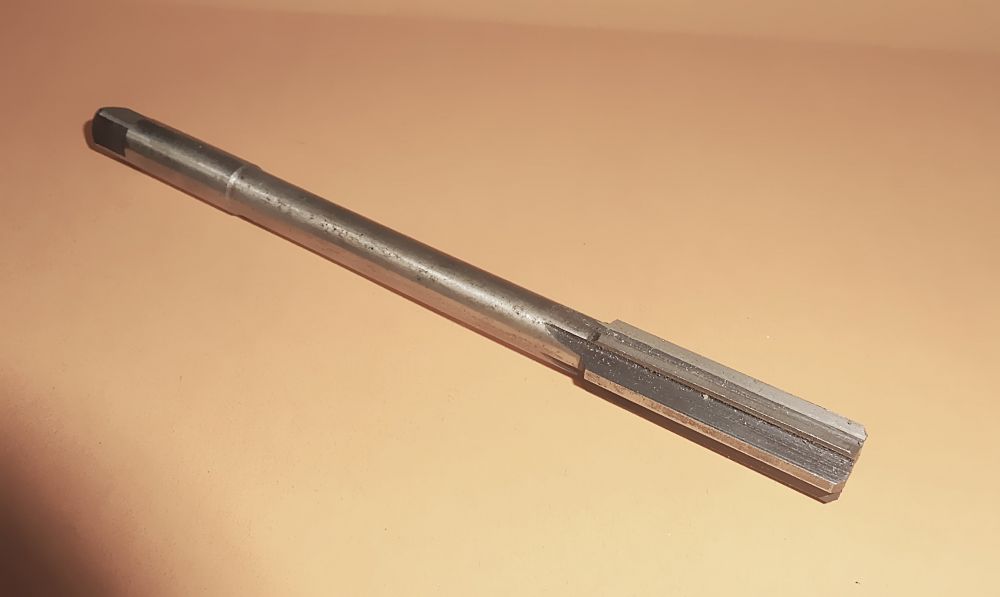 Handreibahle Ø 12 mm H7 HSS Zylinderschaft mit Vierkant