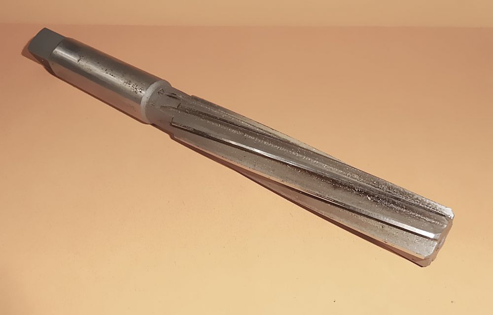 Handreibahle Ø 17 mm H7 HSS Zylinderschaft mit Vierkant