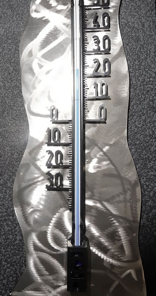 Zimmer-Thermometer auf Edelstahl