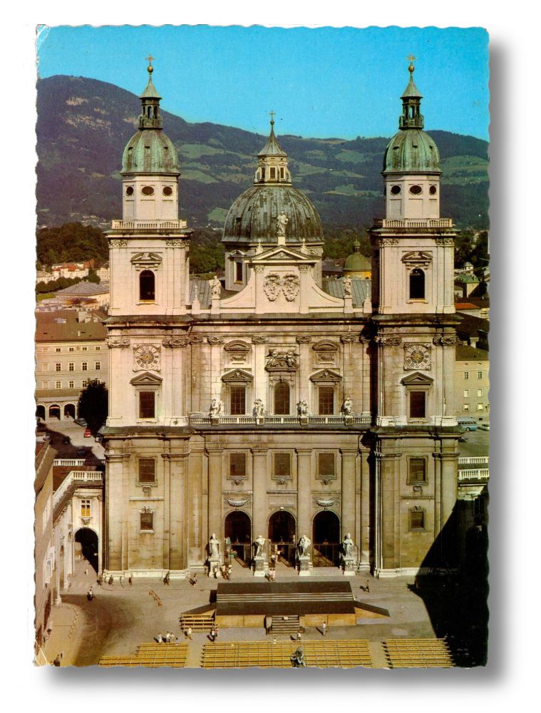 Domplatz zur Festspielzeit (Salzburg, Österreich) - Postkarte