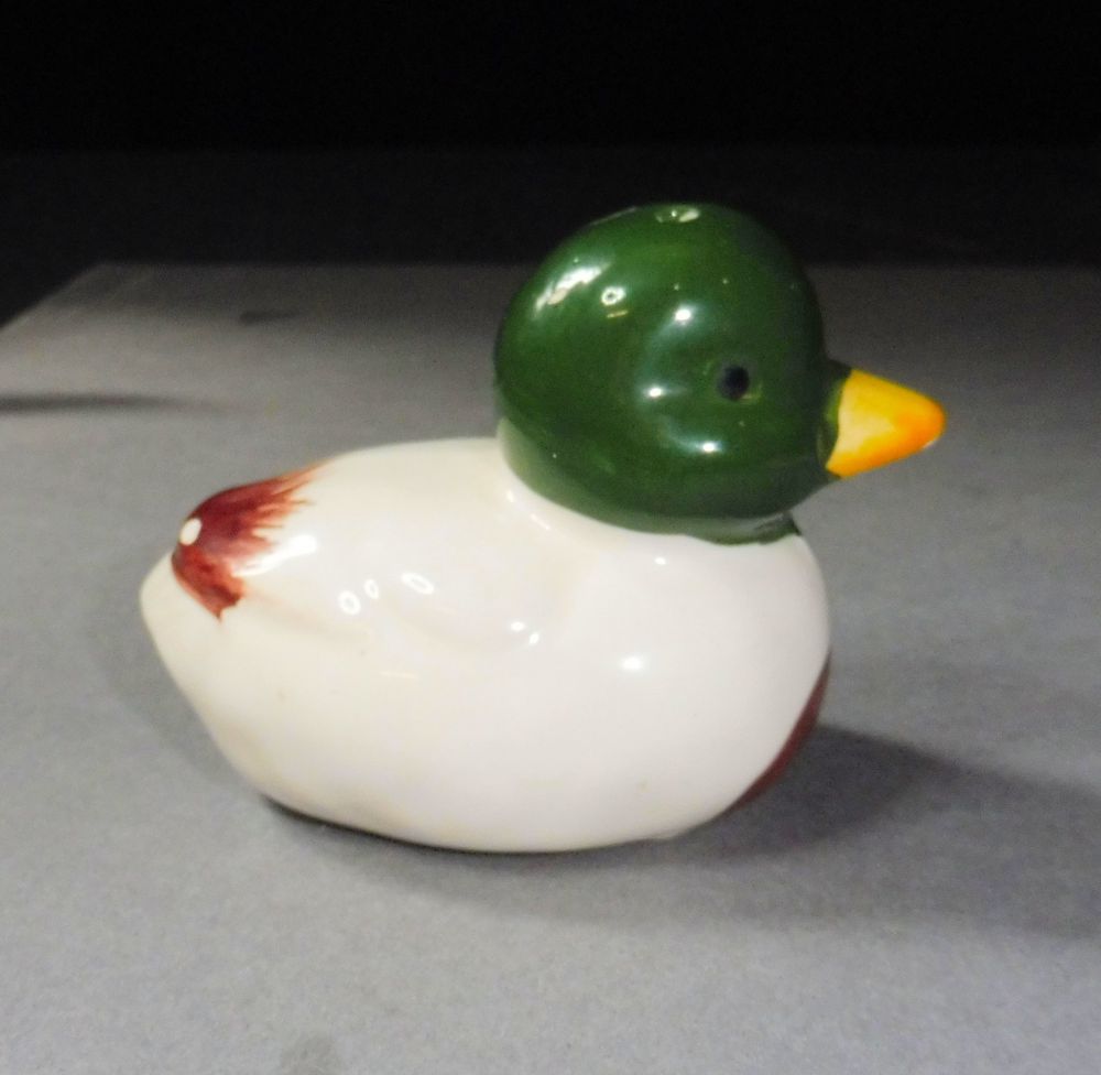 Keramik Ente als Salzstreuer 5 x 8 x 6 cm