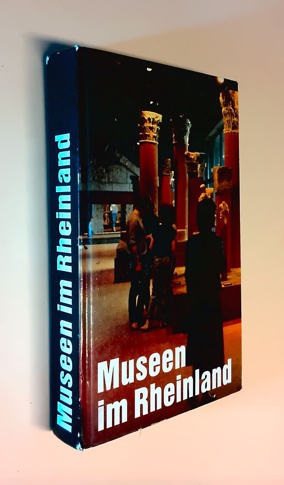 Christiane Chrobaczek - Museen im Rheinland - Buch